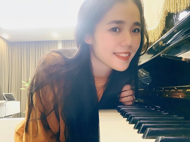 Gặp gỡ Hương Ly - mẹ bỉm sữa cover sở hữu n&uacute;t v&agrave;ng YouTube: Kh&ocirc;ng phải cứ ca kh&uacute;c hit th&igrave; t&ocirc;i h&aacute;t đ&acirc;u! - Ảnh 5.