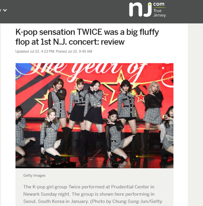 Fan phẫn nộ khi concert của TWICE bị b&aacute;o Mỹ &ldquo;n&eacute;m đ&aacute;&rdquo; thậm tệ: Nh&oacute;m bị ch&ecirc; &ldquo;flop&rdquo;, mang tiếng k&eacute;m t&agrave;i - Ảnh 1.