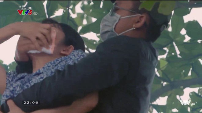 Drama cú lừa như phim Việt: Nữ chính bị đánh thuốc mê rồi tự đi bộ về nhà ngay trong tập 2 Bán Chồng - Ảnh 1.