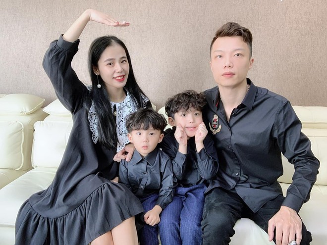 Gặp gỡ Hương Ly - mẹ bỉm sữa cover sở hữu n&uacute;t v&agrave;ng YouTube: Kh&ocirc;ng phải cứ ca kh&uacute;c hit th&igrave; t&ocirc;i h&aacute;t đ&acirc;u! - Ảnh 4.