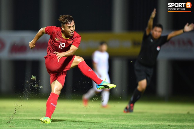 U22 Việt Nam 2-0 CLB Viettel: Hotboy Phố Hiến tỏa sáng - Ảnh 13.