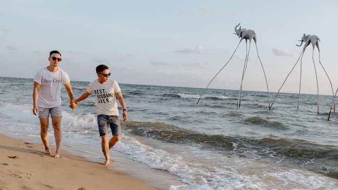 Sau “Người ấy là ai”, Đức Hiền và Sơn Tùng bên nhau tình tứ trong chuyến kỷ niệm đặc biệt tại Phú Quốc - Ảnh 14.