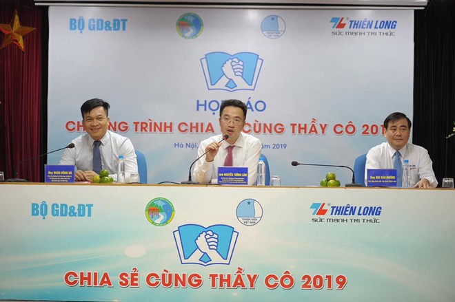 Tổ chức chương trình Chia sẻ cùng thầy cô năm 2019, tuyên dương các thầy giáo, cô giáo vùng sâu, vùng xa - Ảnh 1.