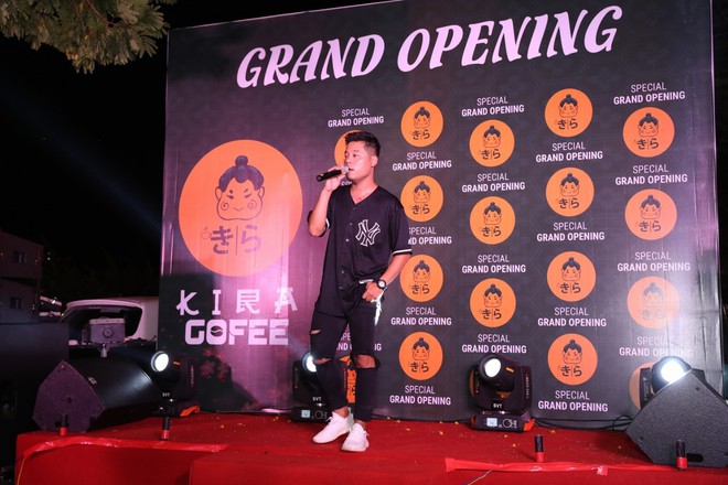 Hoàng Dũng The Voice, Dương Trần Nghĩa và FatB quẩy tưng bừng tại Kira Coffee & Lounge - Ảnh 10.