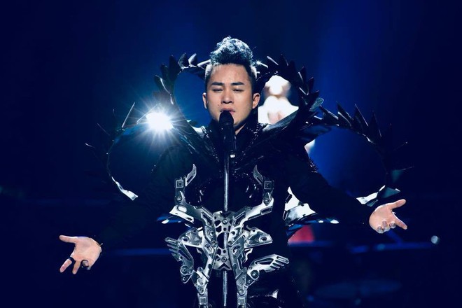 Kh&aacute;n giả bất ngờ khi nghe c&oacute; một ng&agrave;y, T&ugrave;ng Dương say sưa h&aacute;t nhạc Chi Pu, d&agrave;nh lời khen ngợi cho Anh Ơi Ở Lại - Ảnh 2.