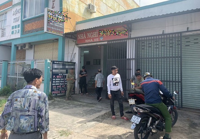 Người đ&agrave;n &ocirc;ng chết khỏa th&acirc;n trong nh&agrave; nghỉ ở B&igrave;nh Dương - Ảnh 1.