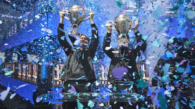 Chiến thắng chế độ Duos (đấu đ&ocirc;i) tại Fortnite World Cup, hai game thủ ẵm trọn 70 tỷ đồng tiền thưởng - Ảnh 3.