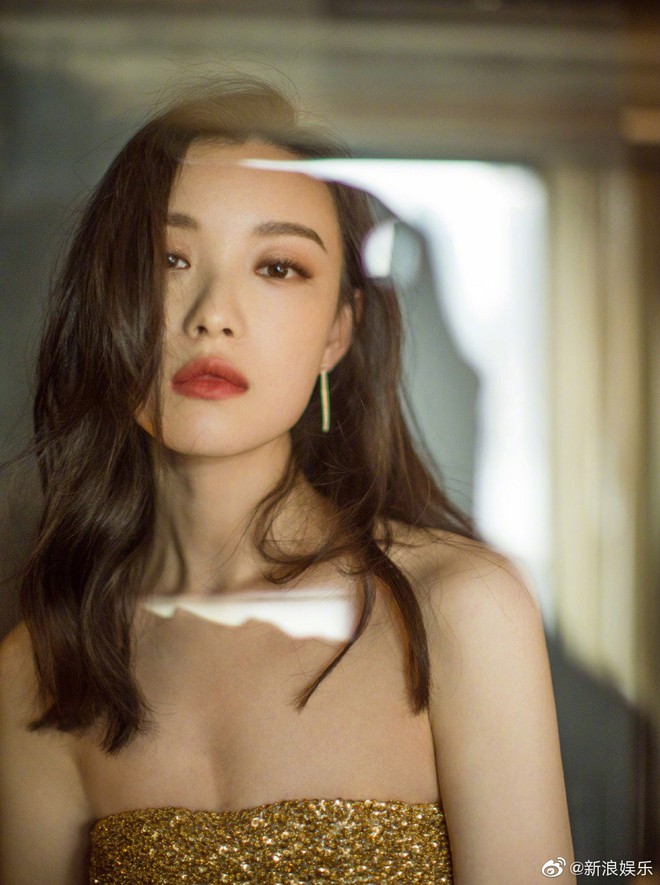 Minh tinh sở hữu xương quai xanh tuyệt mỹ của showbiz: Jennie, Địch Lệ Nhiệt Ba cạnh tranh với... Sehun, Vương Nguyên? - Ảnh 6.