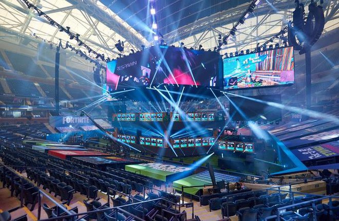 Choáng ngợp với độ hoành tráng của giải đấu Esports lớn nhất nhì thế giới: Sân khấu Fortnite World Cup như một thế giới game siêu to khổng lồ - Ảnh 3.