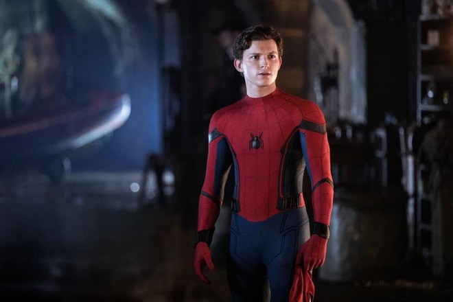 25 chi tiết ẩn trong FAR FROM HOME: Xúc động với màn tri ân dành cho người tiền nhiệm - Ảnh 25.