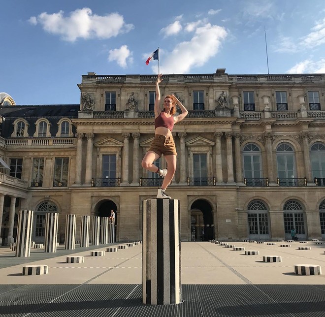 Jennie (BLACKPINK) đăng hình hoài niệm Paris, ngoài “dáng đứng Bến Tre” fan còn thấy cô ghé qua địa điểm nổi tiếng nhất nhì nước Pháp này - Ảnh 11.