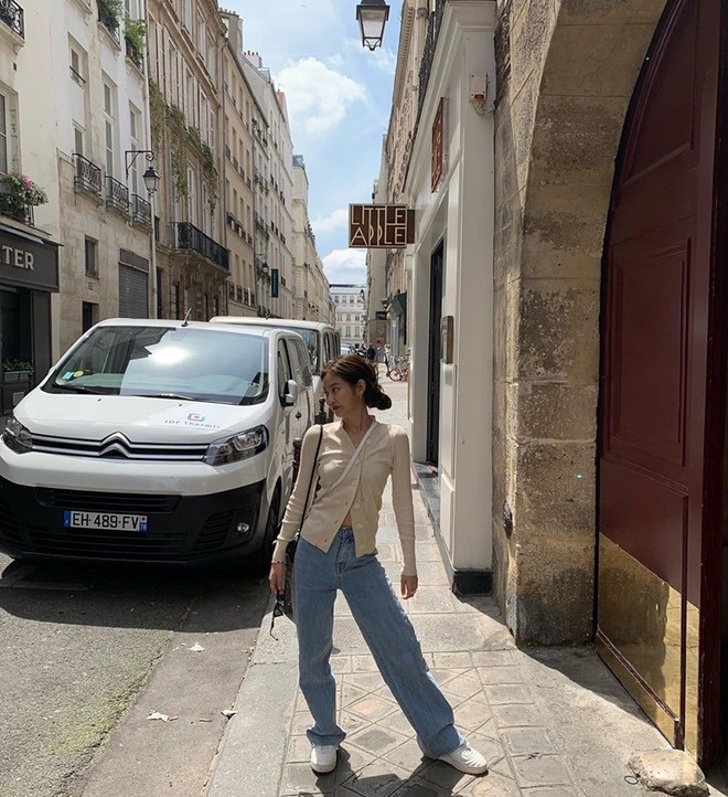 Jennie (BLACKPINK) đăng hình hoài niệm Paris, ngoài “dáng đứng Bến Tre” fan còn thấy cô ghé qua địa điểm nổi tiếng nhất nhì nước Pháp này - Ảnh 3.