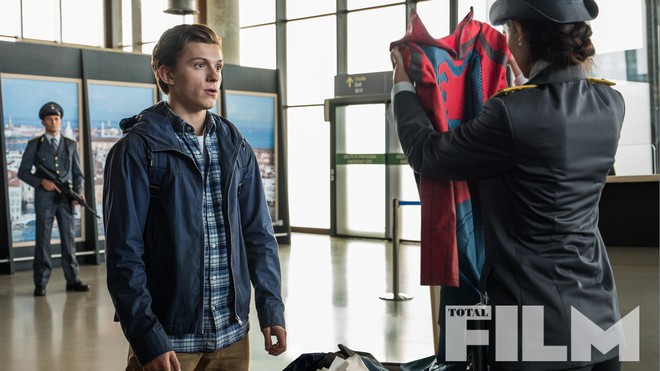 Spider-man: Far From Home – Mê Nhện Tom Holland và mệt vì Jake Gyllenhaal - Ảnh 10.