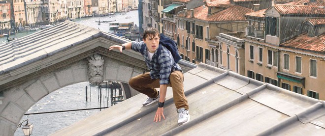 Spider-man: Far From Home – Mê Nhện Tom Holland và mệt vì Jake Gyllenhaal - Ảnh 3.