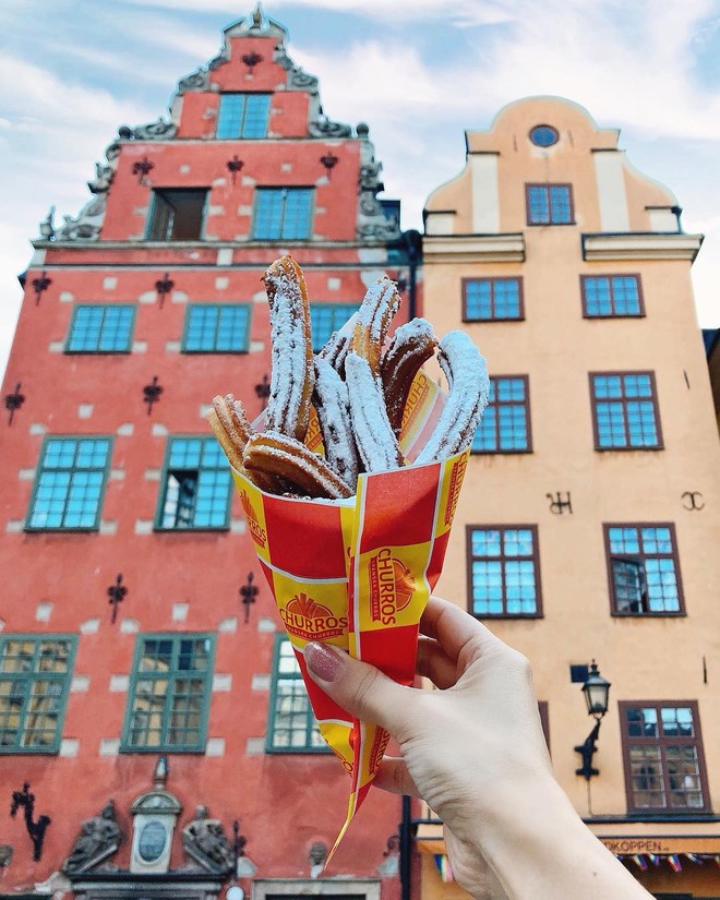 Mặc dù Lisa selfie cùng churros giữa Stockholm (Thuỵ Điển), nhưng hoá ra đó lại là món ăn đường phố nổi tiếng ở một nơi… chẳng liên quan gì - Ảnh 10.