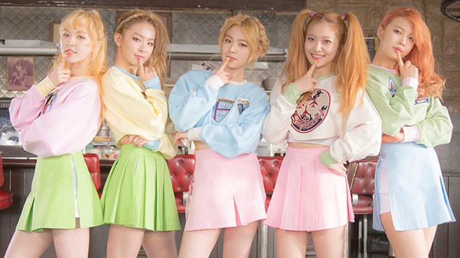 Red Velvet: Lúc debut tưởng như có tất cả, sau 5 năm lại lép vế hẳn so với TWICE và BLACKPINK, vì đâu nên nỗi? - Ảnh 5.