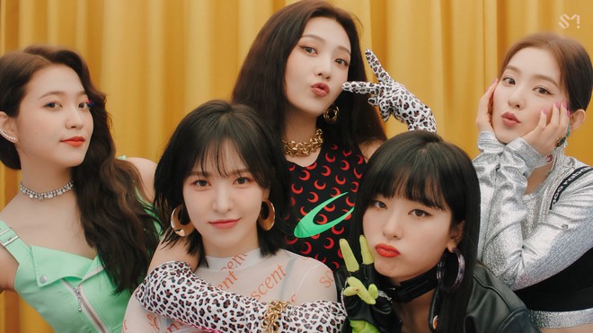 Red Velvet: Lúc debut tưởng như có tất cả, sau 5 năm lại lép vế hẳn so với TWICE và BLACKPINK, vì đâu nên nỗi? - Ảnh 13.