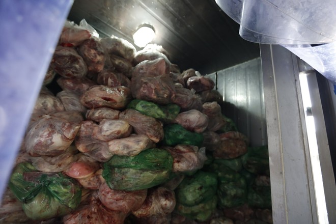 Phát hiện kho chứa hơn 5 tấn thịt lợn bốc mùi hôi thối tại Đà Lạt - Ảnh 3.