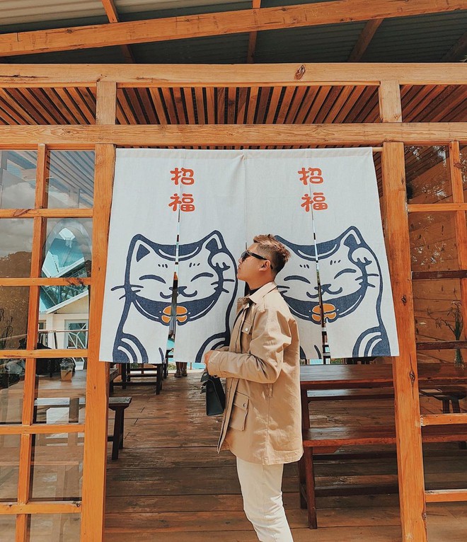 Lên Đà Lạt làm bạn với cá Koi, Kỳ Duyên và Minh Triệu khiến fan “ngất lịm” trước quán cafe style Nhật cực hot này! - Ảnh 25.