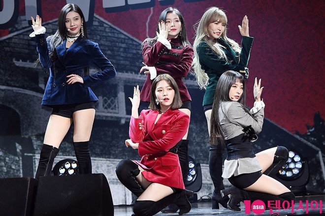 Red Velvet: Lúc debut tưởng như có tất cả, sau 5 năm lại lép vế hẳn so với TWICE và BLACKPINK, vì đâu nên nỗi? - Ảnh 15.