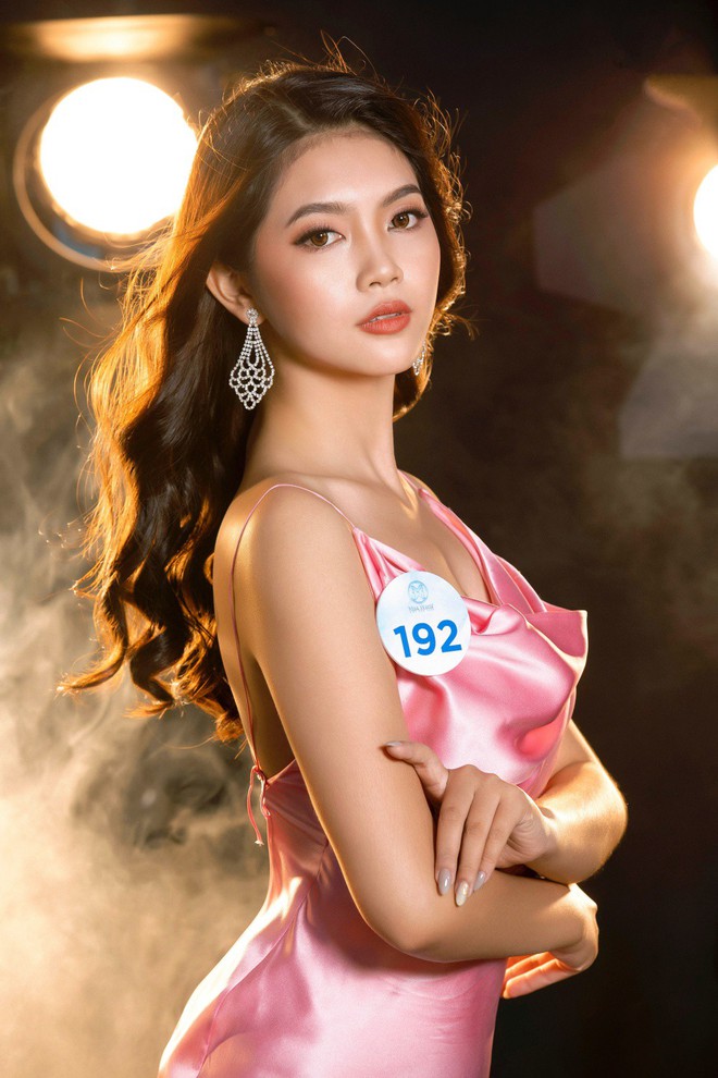 Cận cảnh sắc vóc thí sinh Miss World Việt miền Bắc: Hội chân dài 10x áp đảo, 2 nữ sinh 2001 hứa hẹn bùng nổ - Ảnh 16.