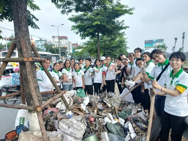 Dân tình rủ nhau đi dọn rác, cùng nhau tạo nên một cái kết ý nghĩa cho hành trình 1 tháng cùng Cuộc chiến trộm nhựa - Ảnh 7.