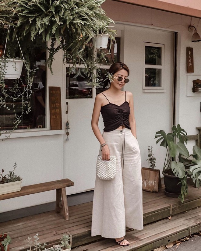 V&igrave; h&egrave; kh&ocirc;ng thể thiếu &aacute;o hai d&acirc;y, bạn sẽ kh&oacute; m&agrave; l&agrave;m ngơ trước 15 &yacute; tưởng s&agrave;nh điệu tuyệt đối n&agrave;y - Ảnh 8.