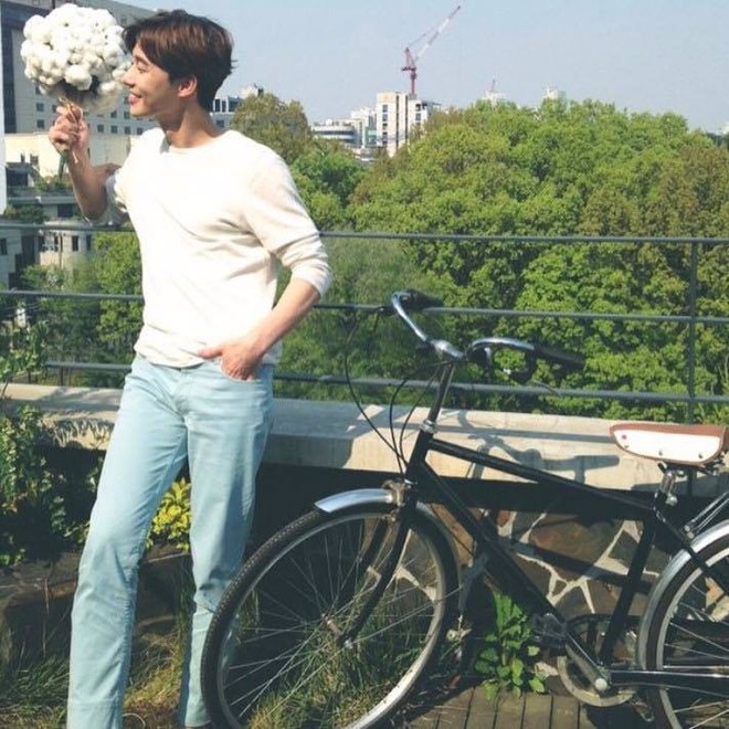 “Tổng tài” vạn người mê Park Seo Joon – không chỉ đẹp trai trên phim mà ảnh chụp vội khoe nhan sắc và body cũng là cực phẩm - Ảnh 8.