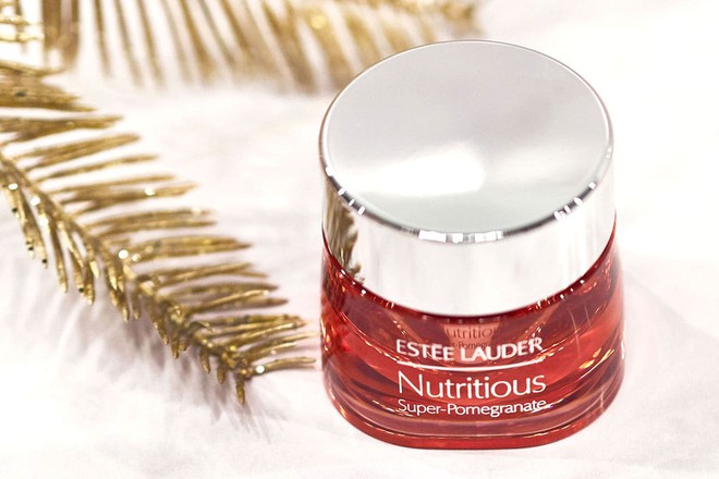 Ch&aacute;n nản skincare v&igrave; oi n&oacute;ng th&igrave; c&aacute;c n&agrave;ng phải d&ugrave;ng ngay đồ dưỡng dạng thạch m&aacute;t rượi - Ảnh 4.