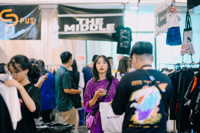 Trời Hà Nội có nắng nóng thì cũng chẳng nhiệt bằng không khí mua sắm, vui chơi của giới trẻ tại kì hội chợ The New District trong cuối tuần này - Ảnh 7.