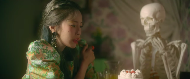 Trở lại với ca kh&uacute;c do th&agrave;nh vi&ecirc;n BTS tham gia sản xuất, qu&aacute;i vật nhạc số Heize đ&atilde; c&agrave;n qu&eacute;t BXH như thế n&agrave;o? - Ảnh 3.