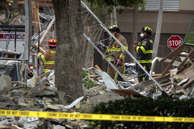  Mỹ: Nổ kinh ho&agrave;ng tại trung t&acirc;m thương mại, 21 người bị thương  - Ảnh 3.