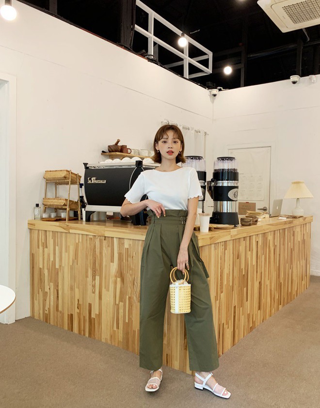 Mặc quần ống rộng cũng phải c&oacute; chiến thuật: 4 tips gi&uacute;p bạn k&eacute;o ch&acirc;n d&agrave;i mi&ecirc;n man, hack chiều cao triệt để - Ảnh 12.