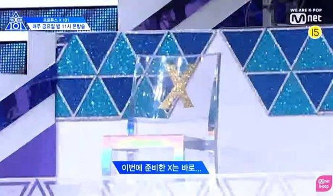 Tiết kiệm như Mnet: Produce X 101 vừa kết thúc, tiện lấy ghế thực tập sinh cho dàn nghệ sĩ khách mời ngồi tại MGMA - Ảnh 1.