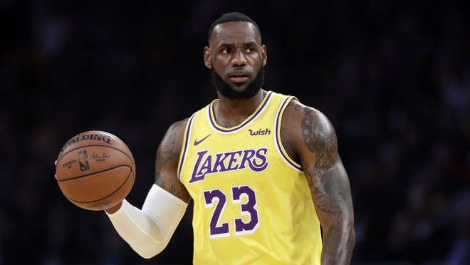 HLV Frank Vogel khẳng định LeBron James sẽ không chơi ở vị trí hậu vệ dẫn bóng - Ảnh 1.