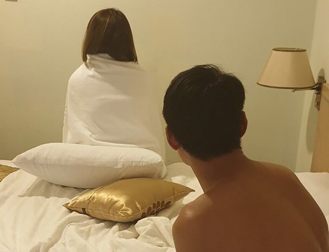 Cảnh đời nữ tiếp vi&ecirc;n ở những tụ điểm ăn chơi nổi tiếng S&agrave;i G&ograve;n - Ảnh 5.