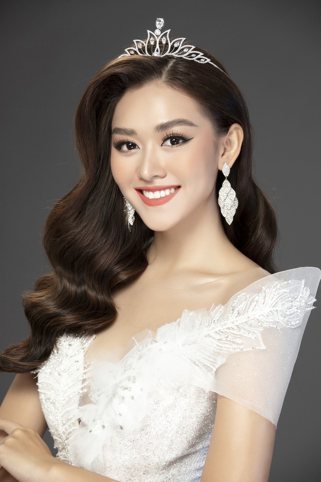 Bộ ảnh đẹp phô nhan sắc của Top 3 Miss World Việt, bất ngờ với Á hậu 1 từng bị chê không xứng đáng! - Ảnh 12.