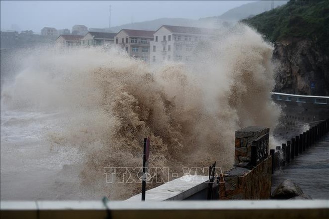 Bão Lekima hoành hành ở Trung Quốc làm 29 người thiệt mạng, mất tích - Ảnh 1.