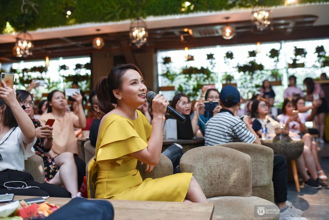 Diện vest trắng bảnh bao, Quốc Trường hội ngộ Bảo Thanh song ca cực ngọt trong buổi offline đầu ti&ecirc;n tại H&agrave; Nội - Ảnh 5.