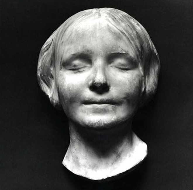 Khuôn mặt hình nộm được hôn nhiều nhất trong y tế hóa ra là nhân vật có thật, từng khiến nhân viên nhà xác ám ảnh suốt thế kỷ 19 - Ảnh 1.