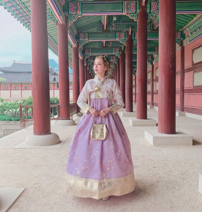 Nàng nào chuẩn bị đi Hàn phải ghim ngay cách makeup, làm tóc xinh như mộng của Pony để diện Hanbok thật lung linh - Ảnh 1.