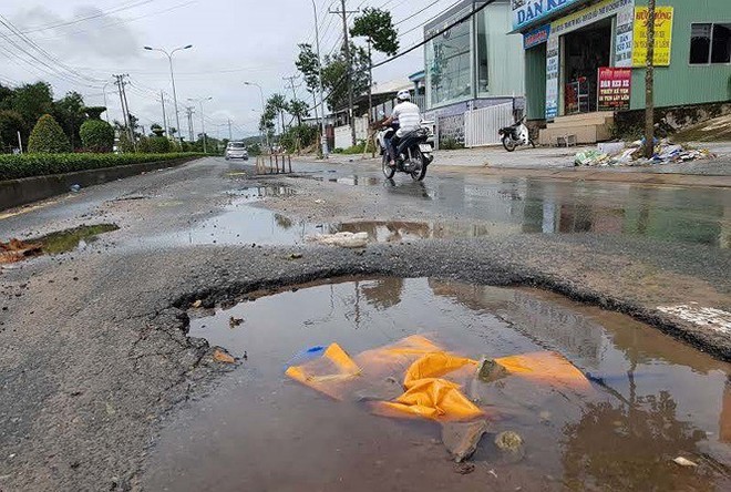 Cuộc sống người dân Phú Quốc bị đảo lộn trong trận lụt lịch sử - Ảnh 9.