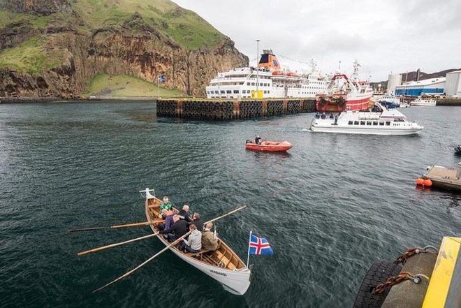 Cả thế giới đang sửng sốt vì tảng đá hình voi khổng lồ ở Iceland quá giống thật, khi chụp flycam từ trên xuống còn sốc hơn! - Ảnh 3.