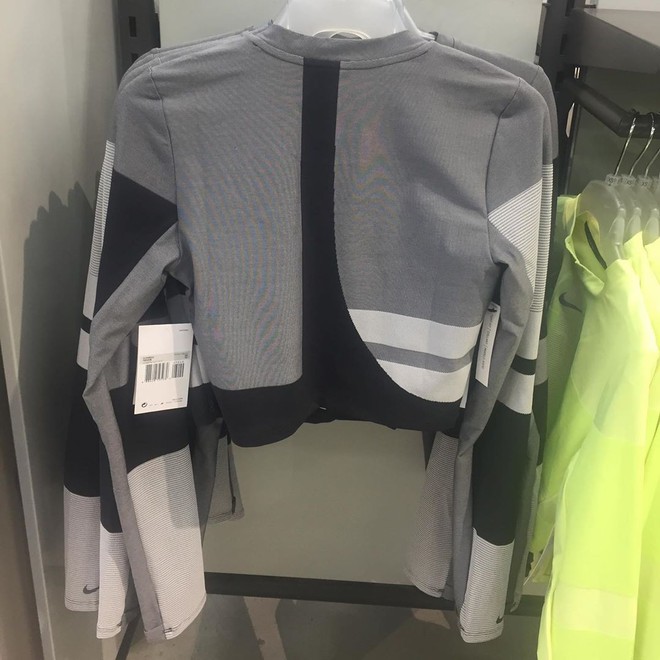 Làm giàu ngon ăn như Nike: in thêm logo Off-White lên đồ outlet rồi bán luôn giá gấp đôi! - Ảnh 2.