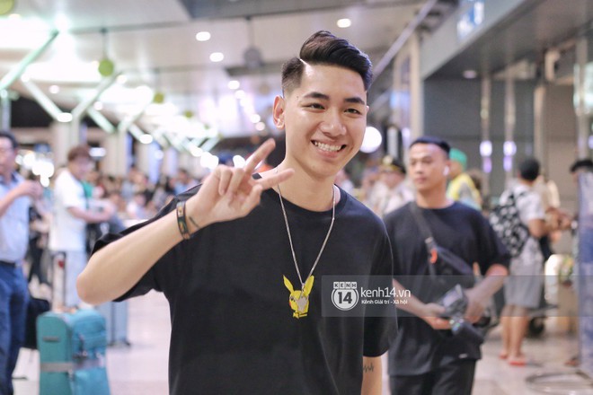 Giữa liên hoàn phốt, Jack cùng K-ICM rời Việt Nam sang Hàn công tác, choáng khung cảnh fan vây kín sân bay tiễn idol - Ảnh 10.