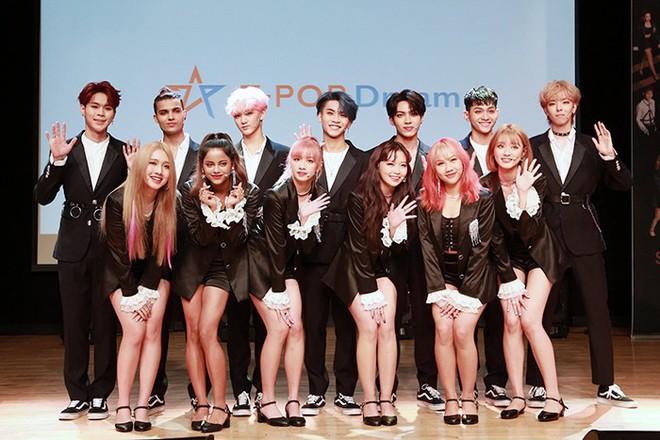 Debut rầm rộ nhưng nh&oacute;m Kpop đa quốc tịch c&oacute; idol người Việt bị &ldquo;cạch mặt&rdquo; ở show &acirc;m nhạc H&agrave;n Quốc? - Ảnh 2.