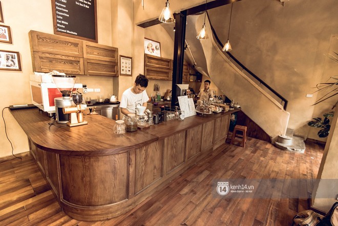 Đã nhiều lần nói về các quán cafe hoài niệm ở Hà Nội, nhưng chắc chắn nơi này sẽ đem đến 1 vibe rất khác cho tất cả chúng ta - Ảnh 2.