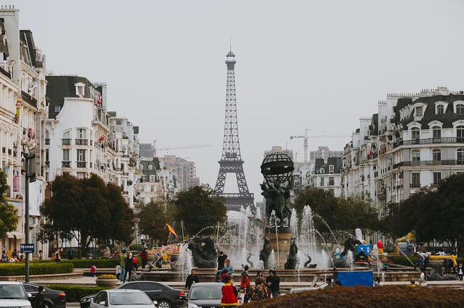 Sửng sốt với tiểu Paris “sao y bản chính” của Trung Quốc: Vẻ ngoài giống nhau đến kinh ngạc nhưng liệu có so được với bản gốc? - Ảnh 42.