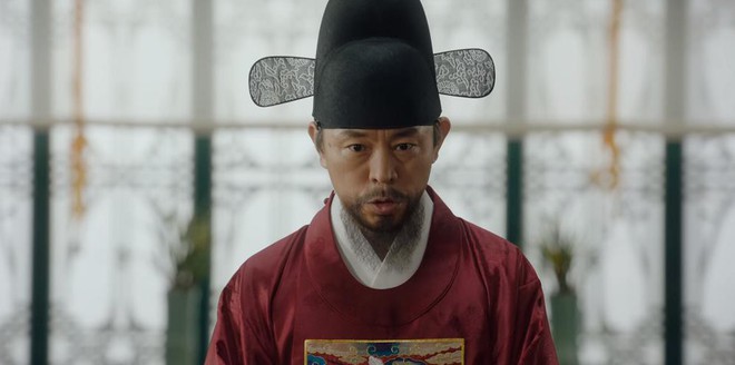 Tân Binh Sử Học Goo Hae Ryung: Shin Se Kyung lén lút làm bậy nhưng gương mặt phản chủ đã tố giác tất cả - Ảnh 10.