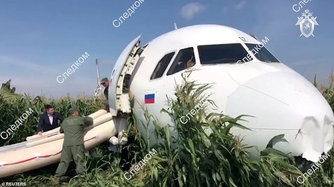 Chân dung phi công anh hùng Nga cứu 233 người khỏi “lưỡi hái tử thần” - Ảnh 10.